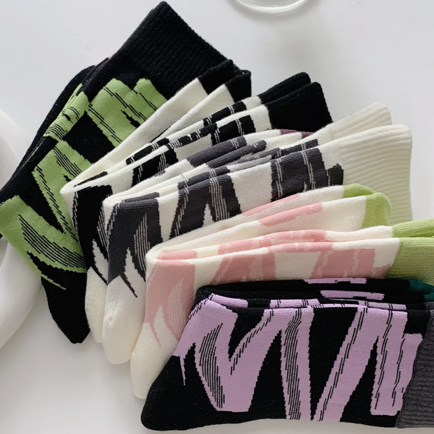 ribbon design socks